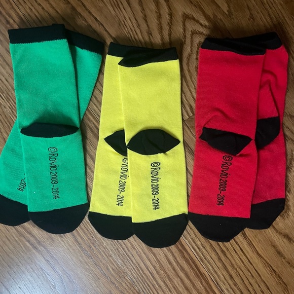 ANGRY BIRD socks - 3 pairs! - Picture 3 of 5